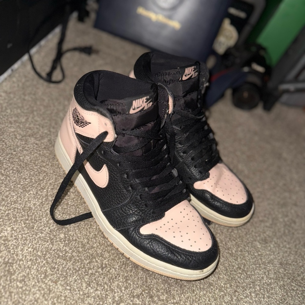Air Jordan 1’s OG high crimson tides size 9